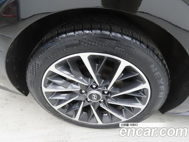 Hyundai Sonata (DN8) 2.0 LPG(Disabled Person) Inspiration 2022 — фото 24