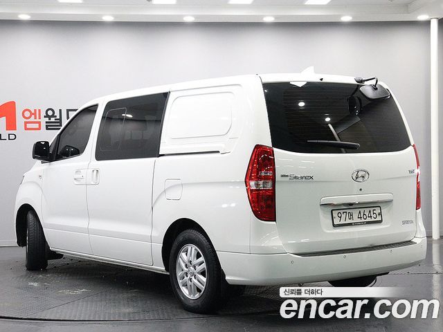 Hyundai Grand Starex Van 5-Seater Smart 2021 — фото 4
