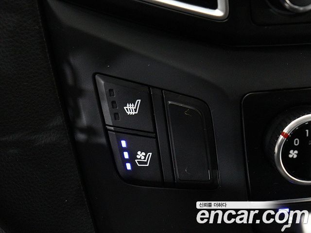 Hyundai Grand Starex Van 5-Seater Smart 2021 — фото 15