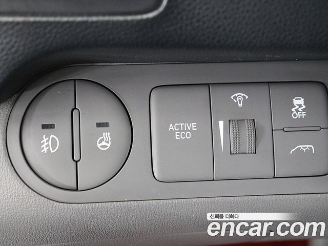 Hyundai Grand Starex Van 5-Seater Smart 2021 — фото 16