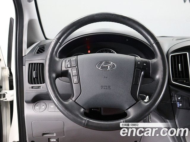 Hyundai Grand Starex Van 5-Seater Smart 2021 — фото 20