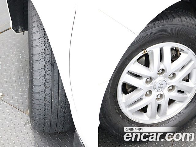 Hyundai Grand Starex Van 5-Seater Smart 2021 — фото 24