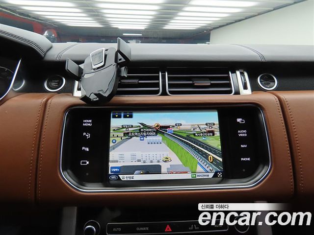 Land Rover Range Rover (IV) 4.4 SDV8 AB DIESEL 2014 — фото 17