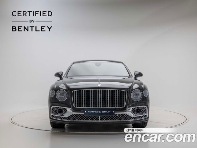Bentley Flying Spur (III) 4.0 Azure 2024 — фото 2