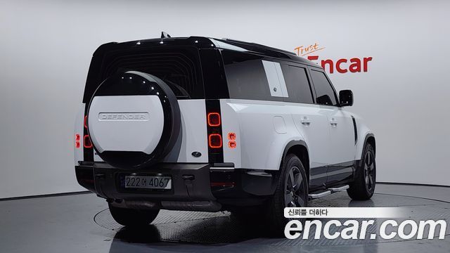 Land Rover Defender (L663) 130 D300 X-Dynamic HSE 2023 — фото 2
