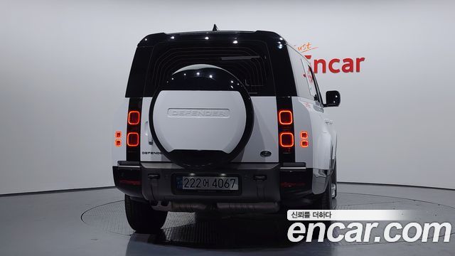 Land Rover Defender (L663) 130 D300 X-Dynamic HSE 2023 — фото 4