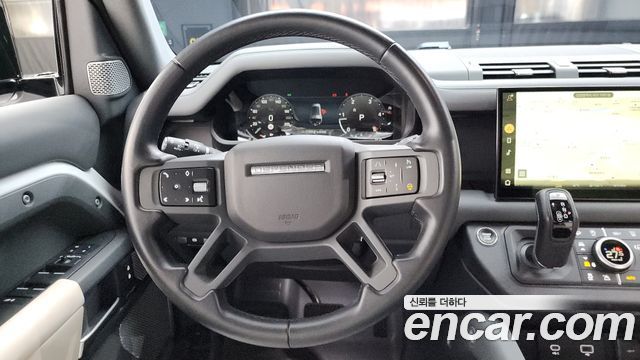 Land Rover Defender (L663) 130 D300 X-Dynamic HSE 2023 — фото 13