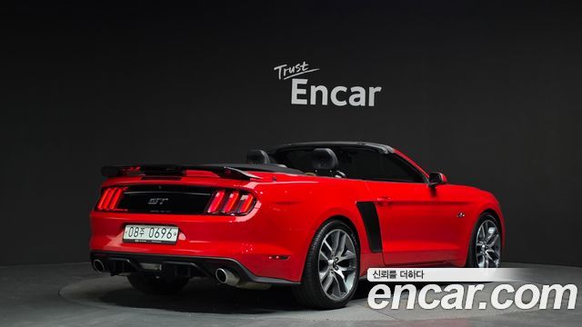 Ford Mustang GT Convertible 2016 — фото 2