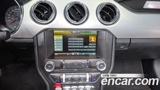 Ford Mustang GT Convertible 2016 — фото 15