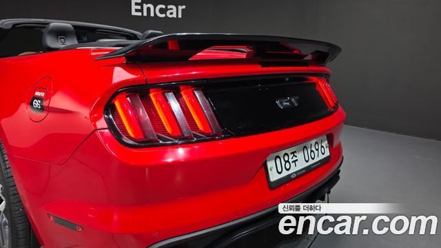 Ford Mustang GT Convertible 2016 — фото 19