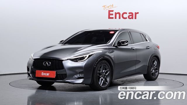 Infiniti Q30 2.0 Exclusive