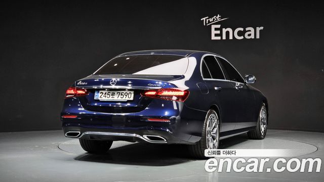 Mercedes-Benz E-Class (W213) E220d 4MATIC AMG Line 2021 — фото 2