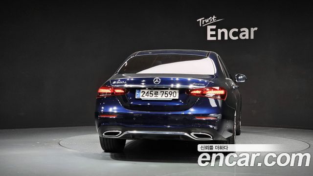 Mercedes-Benz E-Class (W213) E220d 4MATIC AMG Line 2021 — фото 4