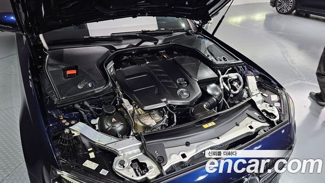 Mercedes-Benz E-Class (W213) E220d 4MATIC AMG Line 2021 — фото 6