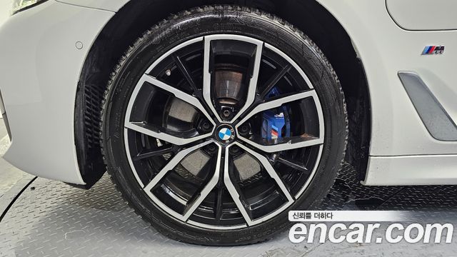 BMW 5 Series (G30) 530e M Sport 2021 — фото 5