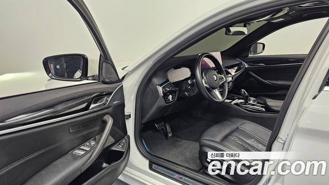 BMW 5 Series (G30) 530e M Sport 2021 — фото 10