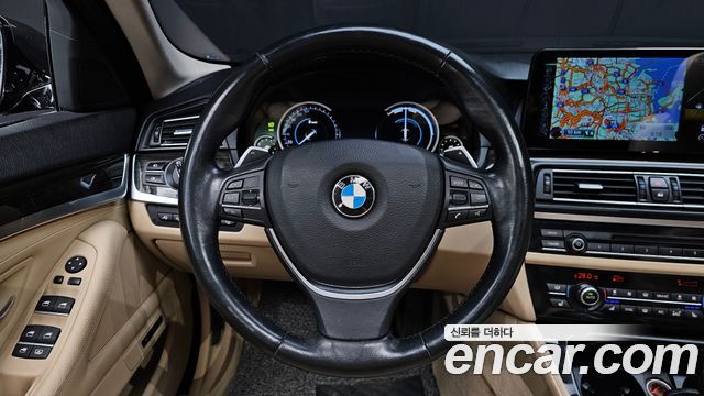 BMW 5 Series (F10) 528i Luxury Plus 2016 — фото 17
