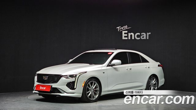 Cadillac CT4 2.0 Sport