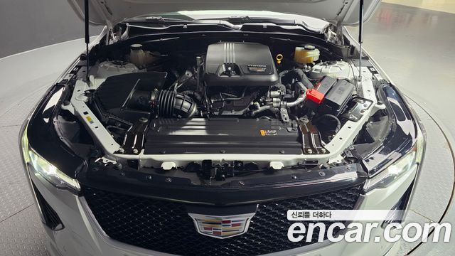 Cadillac CT4 2.0 Sport 2020 — фото 6