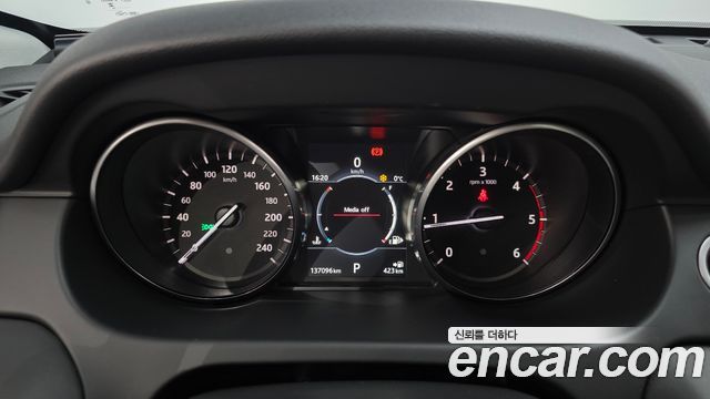 Land Rover Discovery Sport 2.0 TD4 HSE Luxury 2017 — фото 8