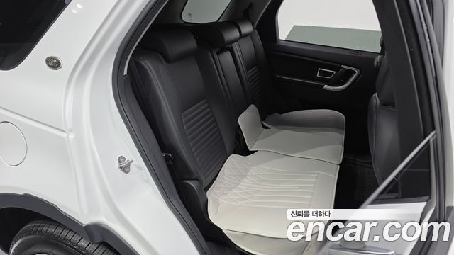 Land Rover Discovery Sport 2.0 TD4 HSE Luxury 2017 — фото 12