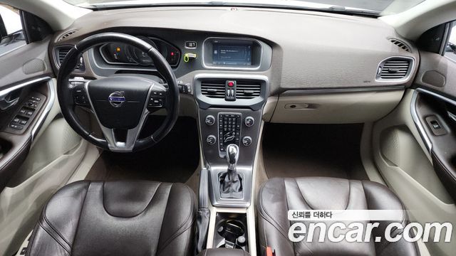 Volvo V40 D2 2nd 2015 — фото 7