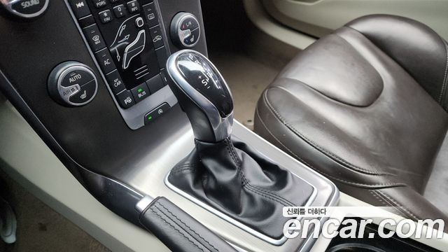 Volvo V40 D2 2nd 2015 — фото 9