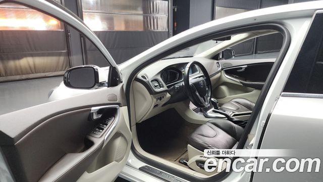 Volvo V40 D2 2nd 2015 — фото 10