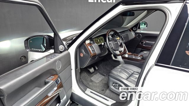 Land Rover Range Rover (IV) 4.4 SDV8 AB LWB DIESEL 2016 — фото 10
