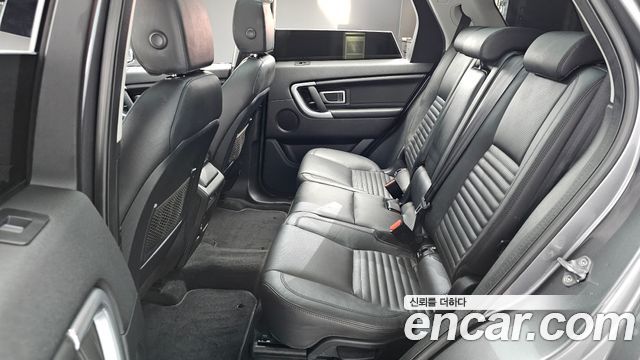 Land Rover Discovery Sport 2.0 TD4 HSE Luxury 2017 — фото 12