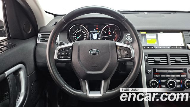 Land Rover Discovery Sport 2.0 TD4 HSE Luxury 2017 — фото 13