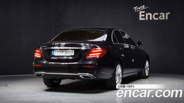 Mercedes-Benz E-Class (W213) E220d 4MATIC Exclusive 2019 — фото 2