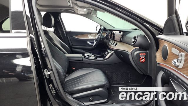 Mercedes-Benz E-Class (W213) E220d 4MATIC Exclusive 2019 — фото 15