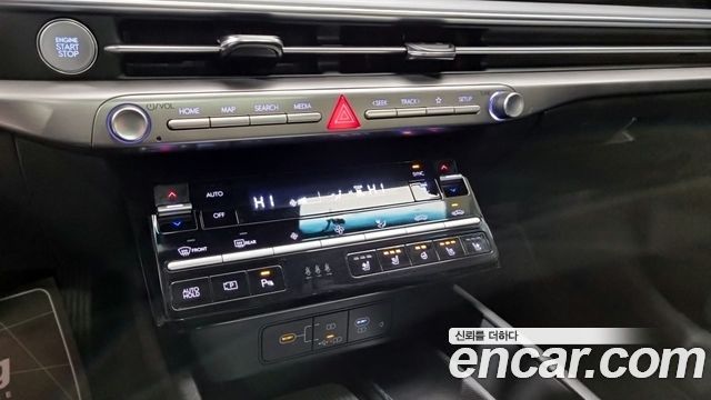 Hyundai Grandeur (GN7) 2,5 Gasoline 2WD Premium 2023 — фото 19
