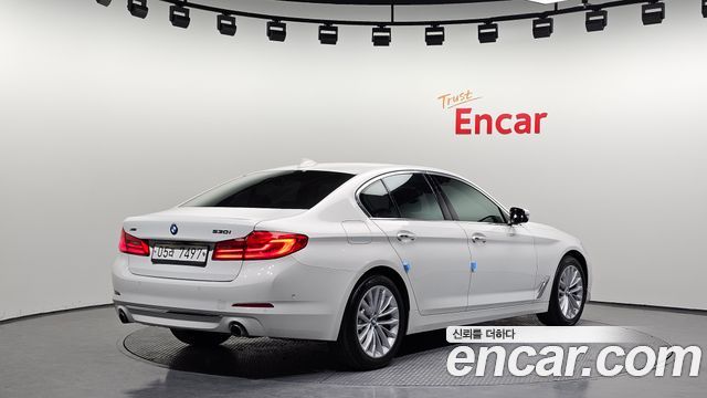 BMW 5 Series (G30) 530i xDrive Luxury Plus 2018 — фото 2