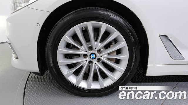 BMW 5 Series (G30) 530i xDrive Luxury Plus 2018 — фото 5