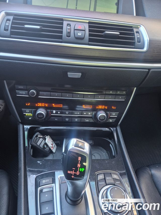 BMW 5 Series GT (F07) GT 2011 — фото 7