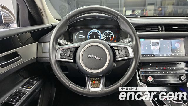 Jaguar XF (X260) 25t Prestige 2018 — фото 13