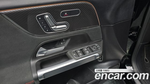 Mercedes-Benz GLB-Class (X247) GLB250 4MATIC 2021 — фото 17