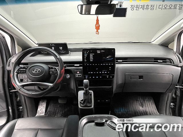 Hyundai Staria Cargo 5-Seater Modern 2023 — фото 7