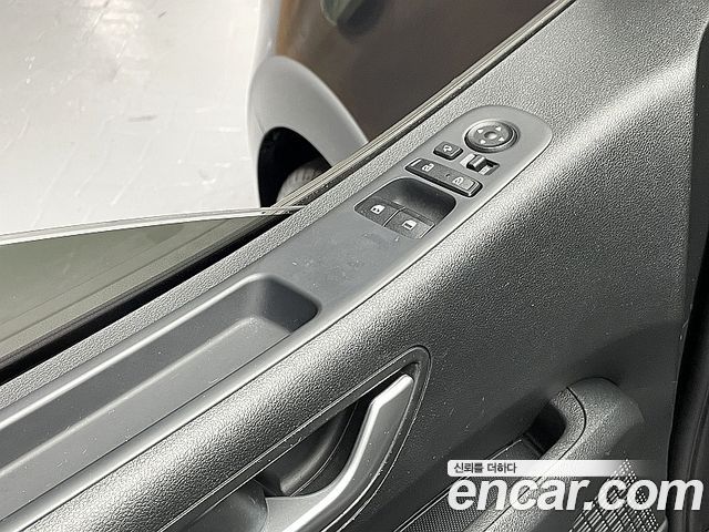 Hyundai Staria Cargo 5-Seater Modern 2023 — фото 16