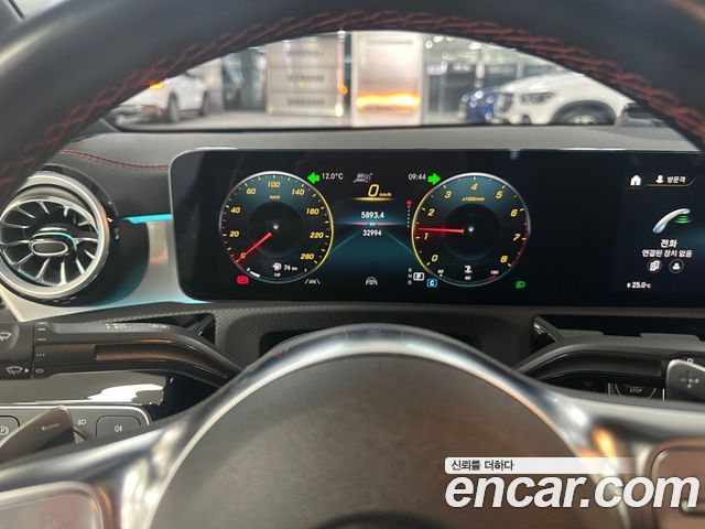 Mercedes-Benz CLA-Class (C118) CLA250 4MATIC 2023 — фото 8