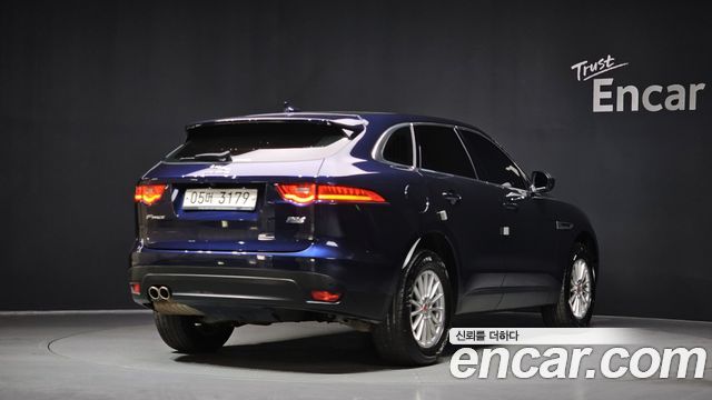 Jaguar F-PACE 20d Prestige 2018 — фото 2