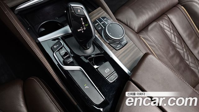 BMW 5 Series (G30) 520i M Sport 2020 — фото 9