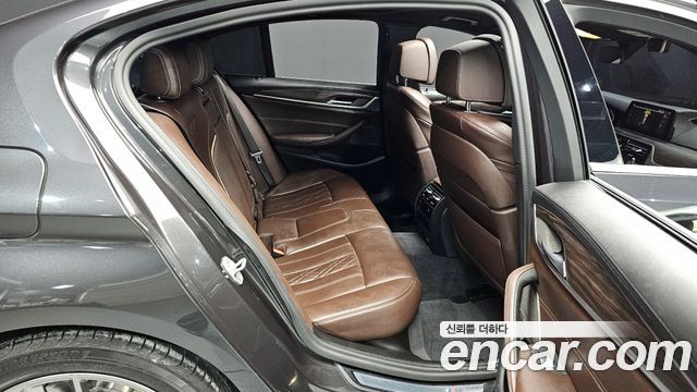 BMW 5 Series (G30) 520i M Sport 2020 — фото 12