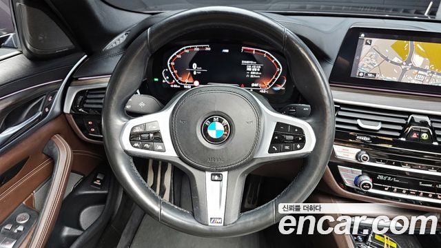 BMW 5 Series (G30) 520i M Sport 2020 — фото 13