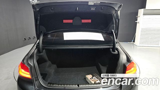 BMW 5 Series (G30) 520i M Sport 2020 — фото 20