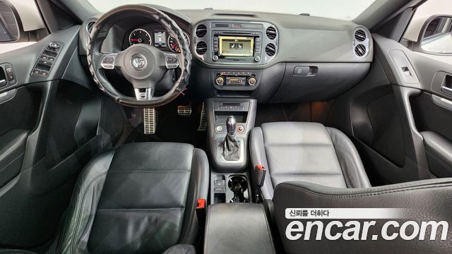 Volkswagen Tiguan 2.0 TDI R-Line 5N 2013 — фото 7