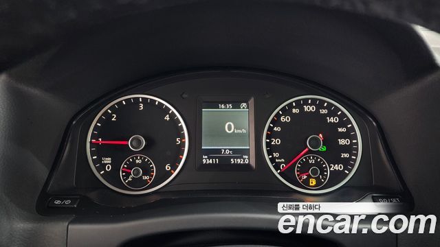 Volkswagen Tiguan 2.0 TDI R-Line 5N 2013 — фото 8