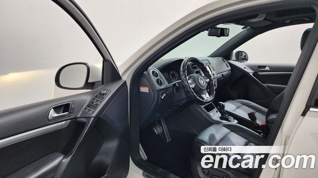 Volkswagen Tiguan 2.0 TDI R-Line 5N 2013 — фото 10
